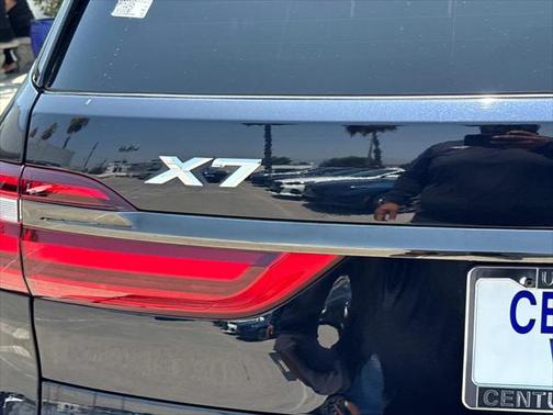 2022 BMW X7 xDrive40i