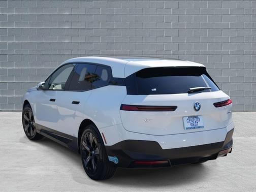 2024 BMW iX xDrive50