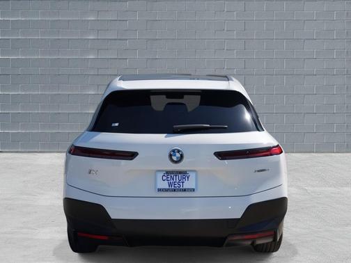 2024 BMW iX xDrive50