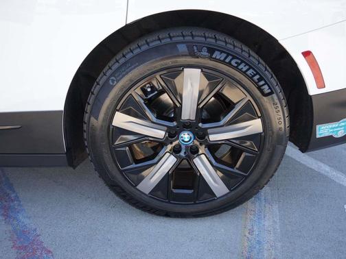 2024 BMW iX xDrive50