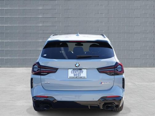 2024 BMW X3 M40i