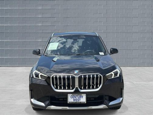 Jet Black 2025 BMW X1 xDrive28i
