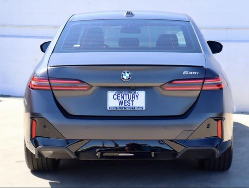 2025 BMW 530 i