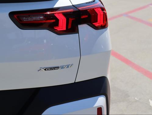 2025 BMW X2 xDrive28i