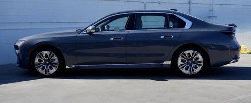 2025 BMW i7 xDrive60