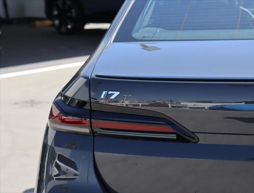 2025 BMW i7 eDrive50