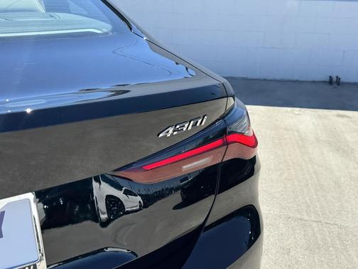 2026 BMW 430 i