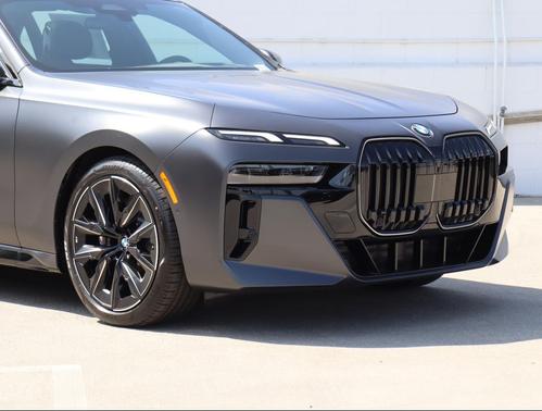 2026 BMW 740 i