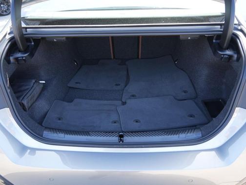 2025 BMW i5 xDrive40