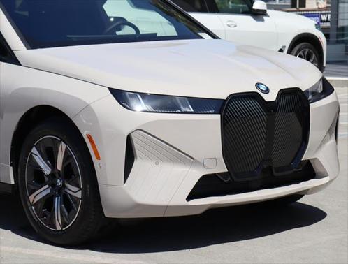 2026 BMW iX xDrive45