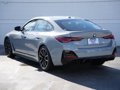 2025 BMW M440 i