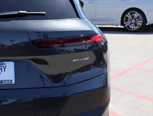 2025 BMW iX xDrive50