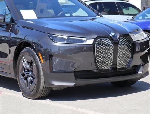 2025 BMW iX xDrive50