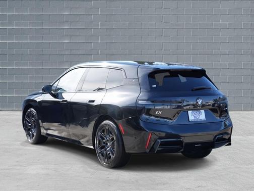 2026 BMW iX xDrive60