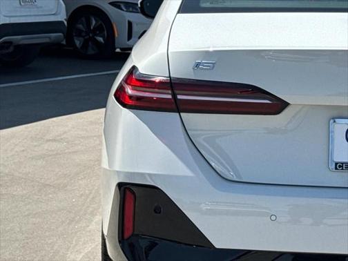 2024 BMW i5 eDrive40