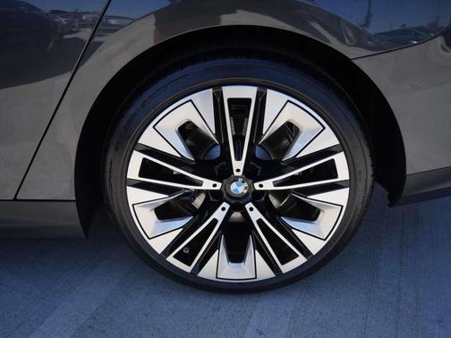 Dark Graphite Metallic 2026 BMW 530 530i Sedan