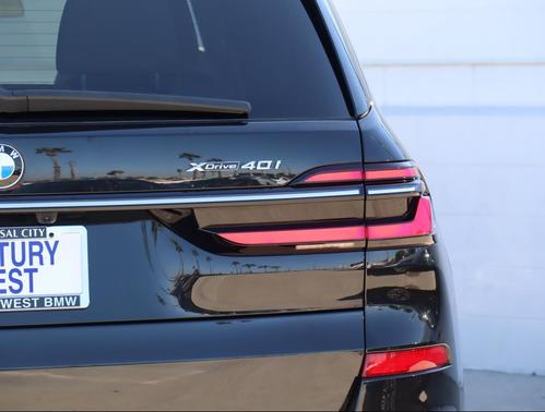 2023 BMW X7 xDrive40i