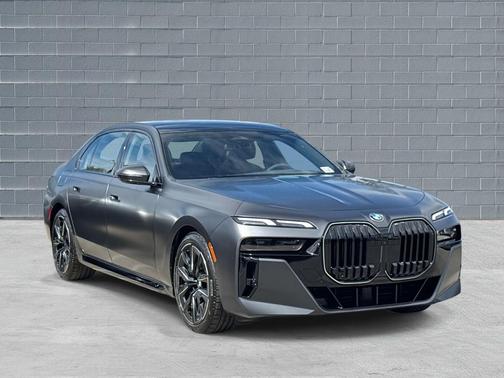 2026 BMW 740 740i Sedan