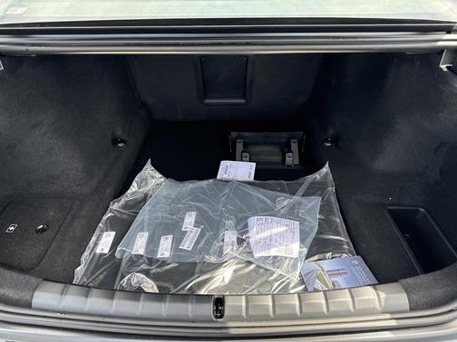 2026 BMW 740 740i Sedan