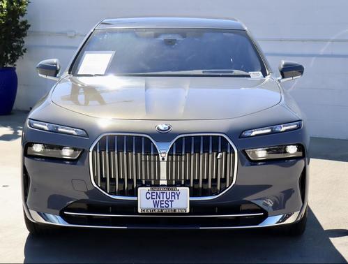 2025 BMW i7 xDrive60