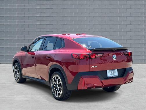 2025 BMW X2 xDrive28i