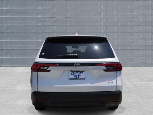 Wind Chill Pearl 2024 Toyota Grand Highlander XLE