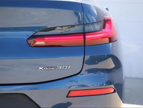 2024 BMW X4 xDrive30i
