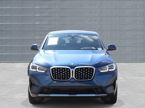 2024 BMW X4 xDrive30i