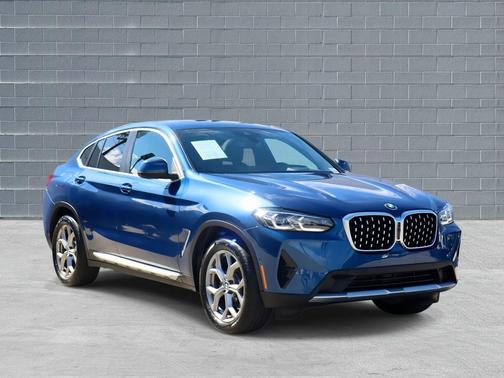 2024 BMW X4 xDrive30i