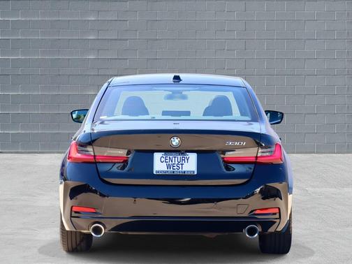 2024 BMW 330 330i Sedan