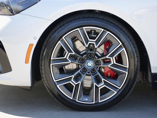 2025 BMW i5 xDrive40