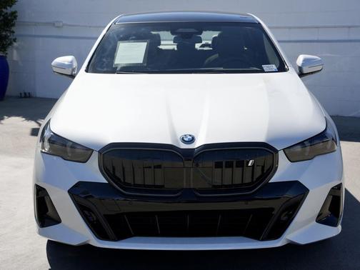 2025 BMW i5 xDrive40