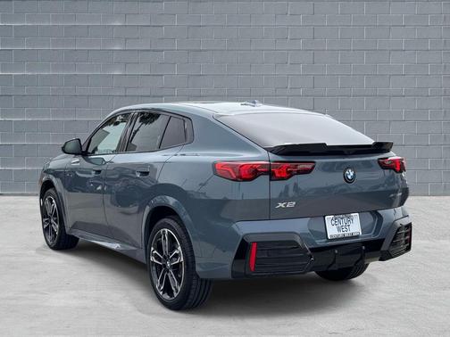 Storm Bay Metallic 2026 BMW X2 xDrive28i