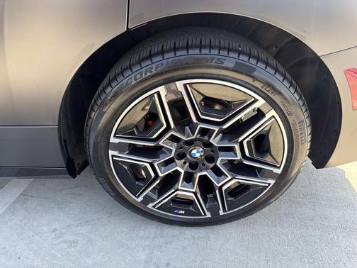 Frozen Deep Grey Metallic 2026 BMW iX xDrive60