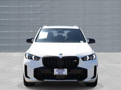2025 BMW X5 M60i