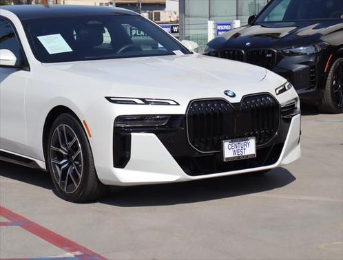 2025 BMW 740 i