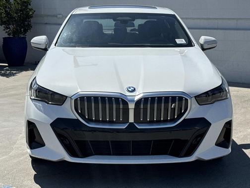 2024 BMW i5 eDrive40