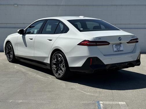 2024 BMW i5 eDrive40