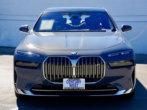 2025 BMW i7 xDrive60