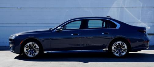 2025 BMW i7 xDrive60