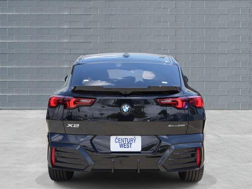 Black Sapphire Metallic 2026 BMW X2 xDrive28i