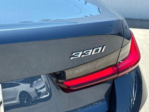 2025 BMW 330 i
