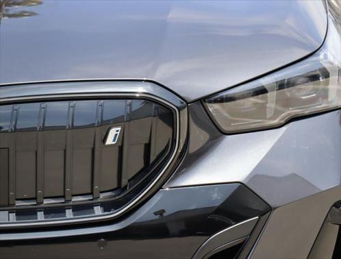 2025 BMW i5 eDrive40