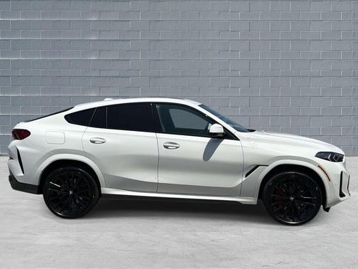 Alpine White 2027 BMW X6 xDrive40i