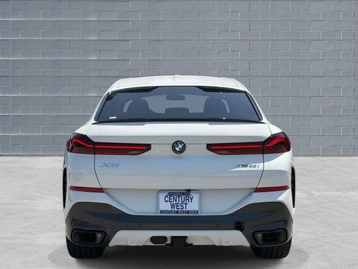 Alpine White 2027 BMW X6 xDrive40i