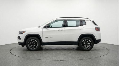 Bright White Clearcoat 2025 Jeep Compass Trailhawk