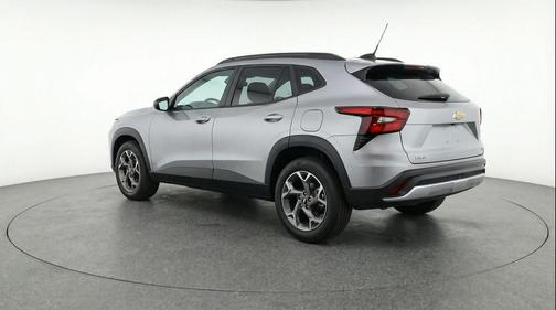Sterling Gray Metallic 2025 Chevrolet Trax LT
