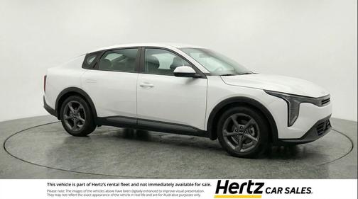 Snow White Pearl 2025 Kia K4 LXS
