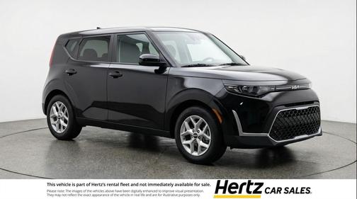 Fusion Black 2025 Kia Soul LX
