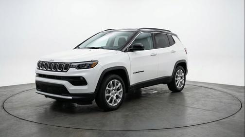 Bright White Clearcoat 2025 Jeep Compass Limited